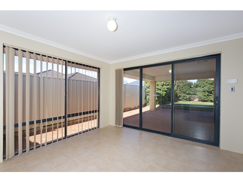 3 Shelduck Way, Dudley Park WA 6210