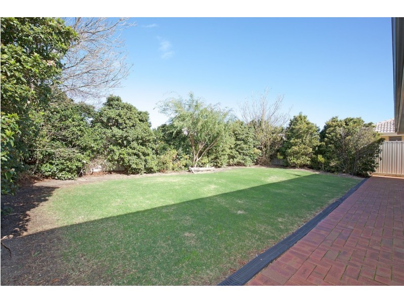 3 Shelduck Way, Dudley Park WA 6210