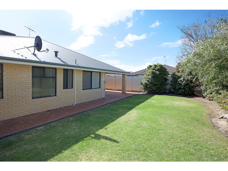 3 Shelduck Way, Dudley Park WA 6210