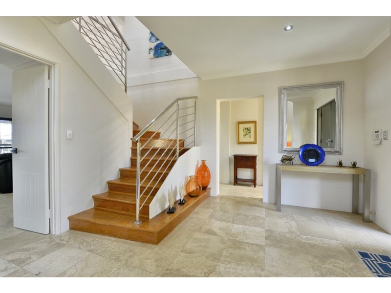 23 Nyari Court, Halls Head WA 6210