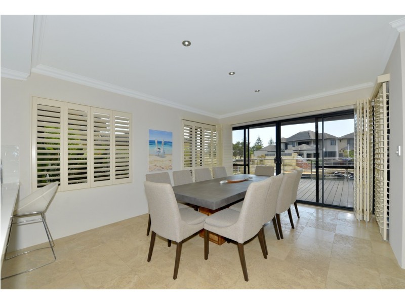 23 Nyari Court, Halls Head WA 6210