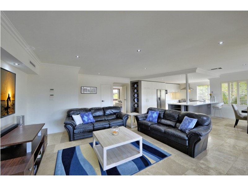 23 Nyari Court, Halls Head WA 6210