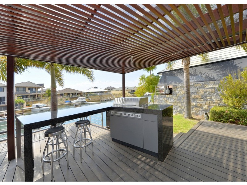 23 Nyari Court, Halls Head WA 6210