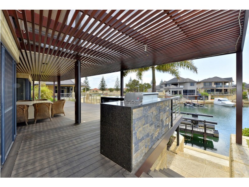 23 Nyari Court, Halls Head WA 6210