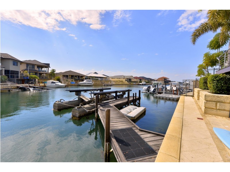 23 Nyari Court, Halls Head WA 6210