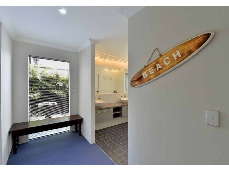 23 Nyari Court, Halls Head WA 6210