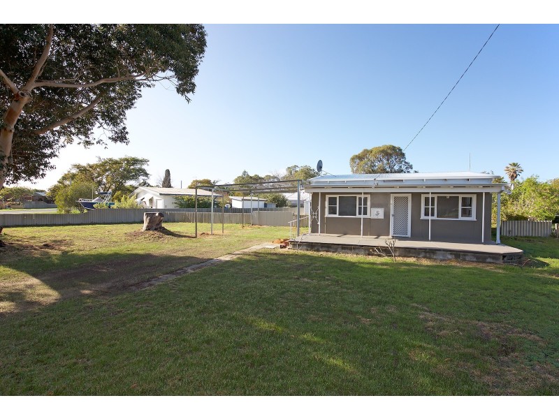 5 Cox Street, Mandurah WA 6210