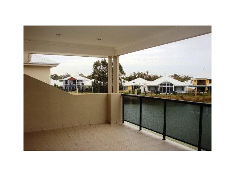 8A Sirrocco Drive, Erskine WA 6210
