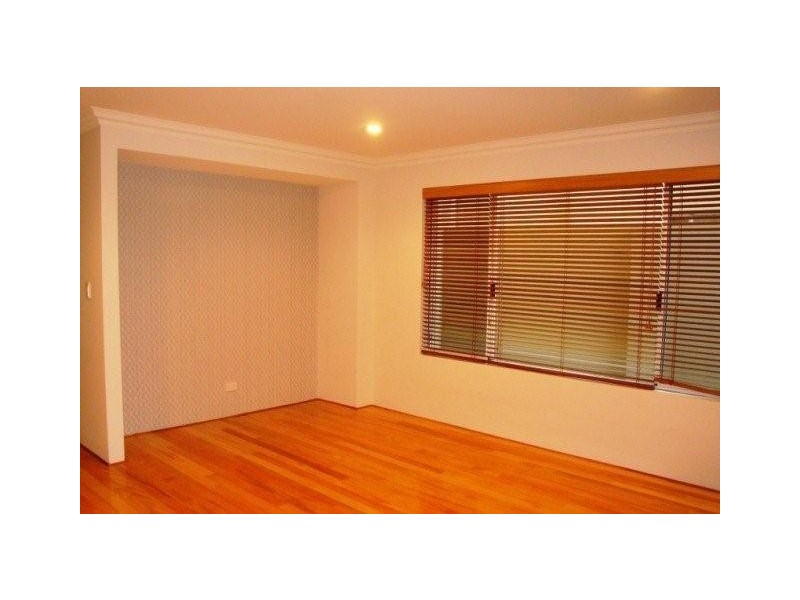 8A Sirrocco Drive, Erskine WA 6210