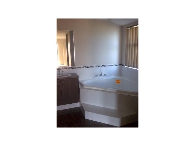 25 Woodstock Turn, Riverland Ramble, Ravenswood WA 6208