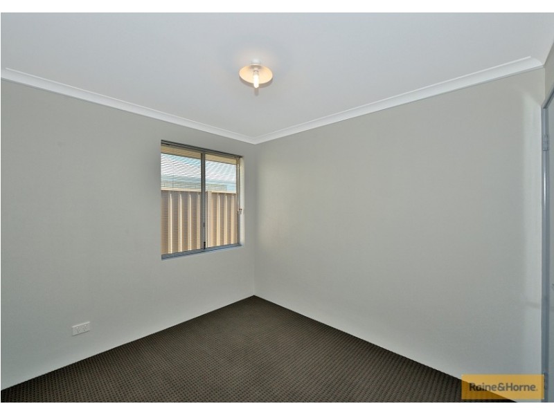 24 Bertha Loop, Dudley Park WA 6210