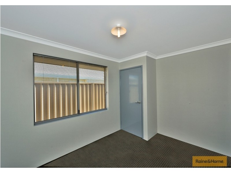 24 Bertha Loop, Dudley Park WA 6210