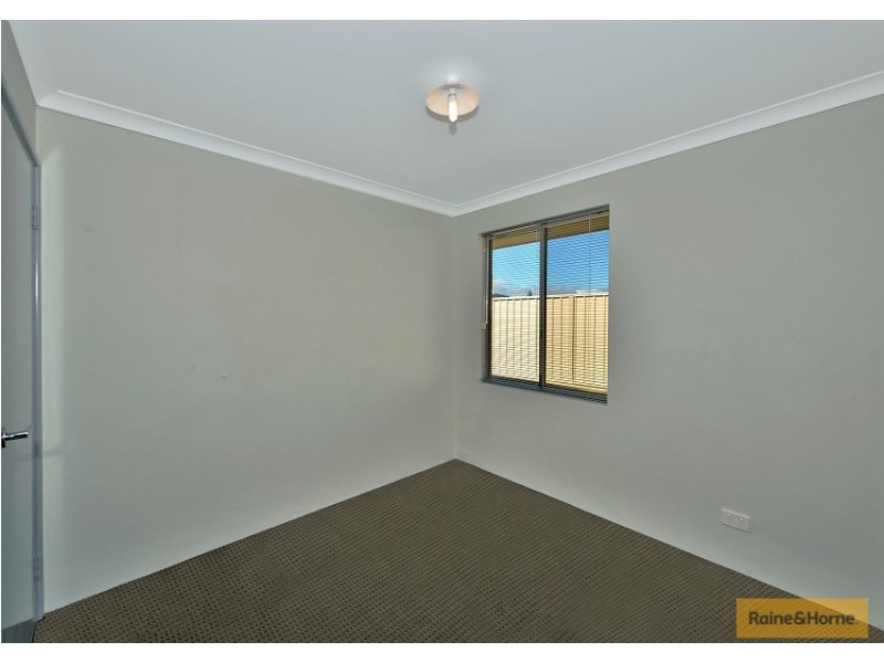 24 Bertha Loop, Dudley Park WA 6210