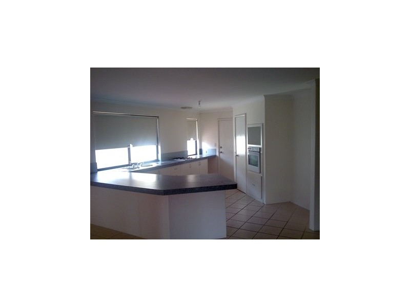 7 Columbus Street, Dudley Park WA 6210