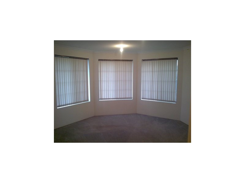 7 Columbus Street, Dudley Park WA 6210