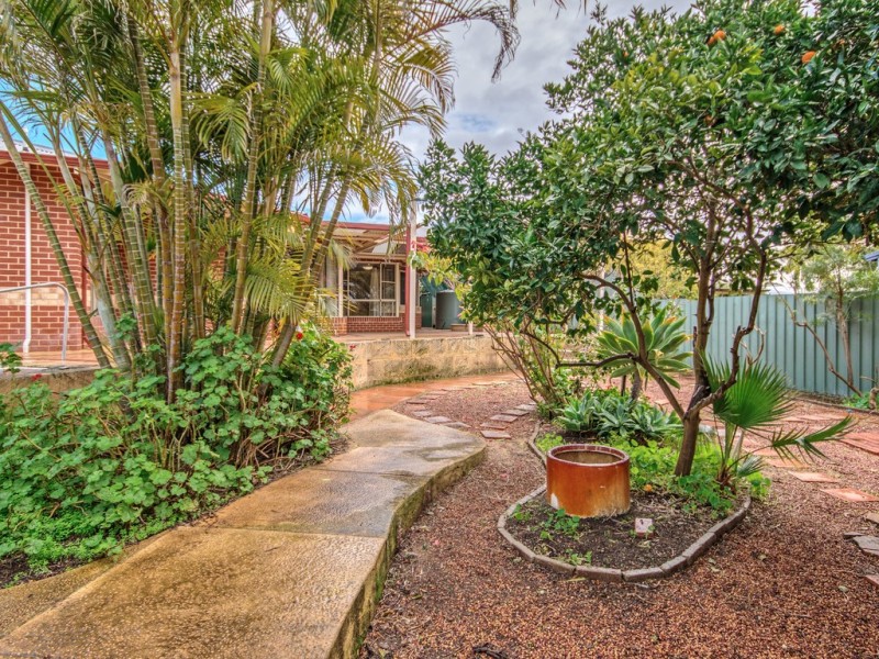 16 KARRUL WAY, Greenfields WA 6210