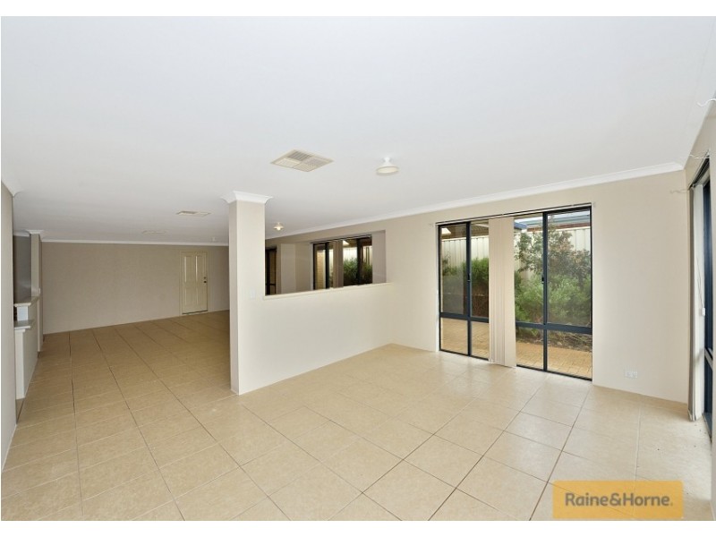 9 Albina Chase, Lakelands WA 6180