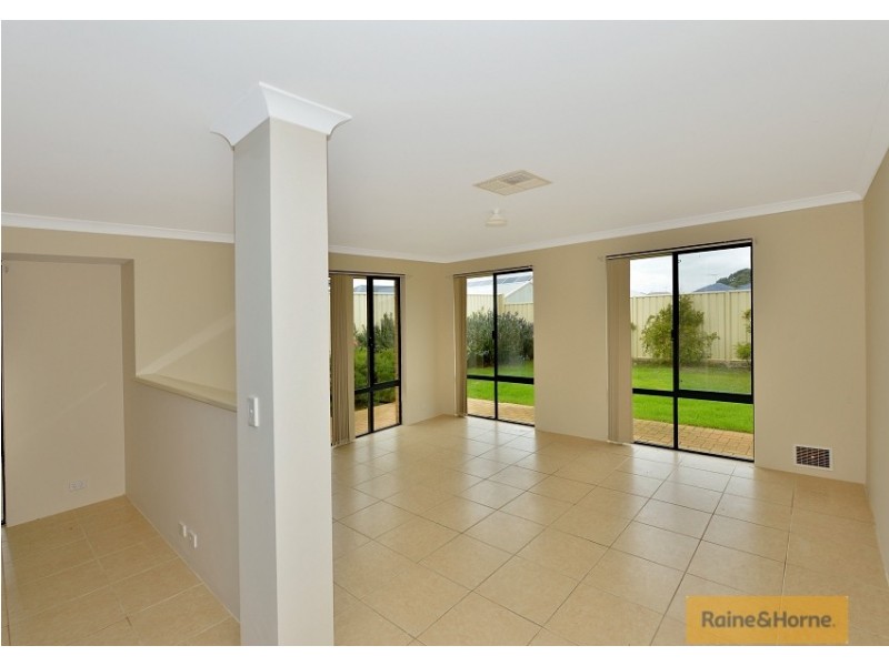 9 Albina Chase, Lakelands WA 6180