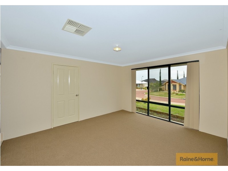 9 Albina Chase, Lakelands WA 6180