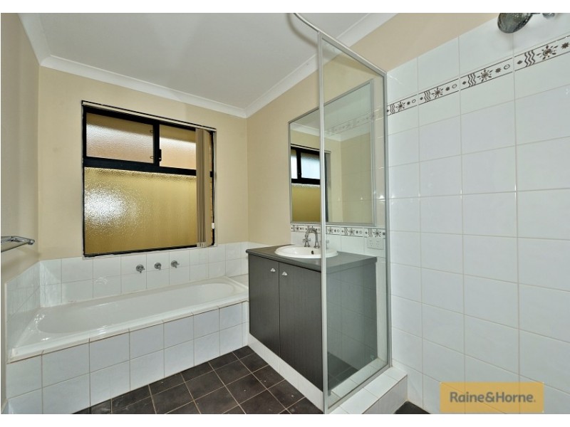 9 Albina Chase, Lakelands WA 6180