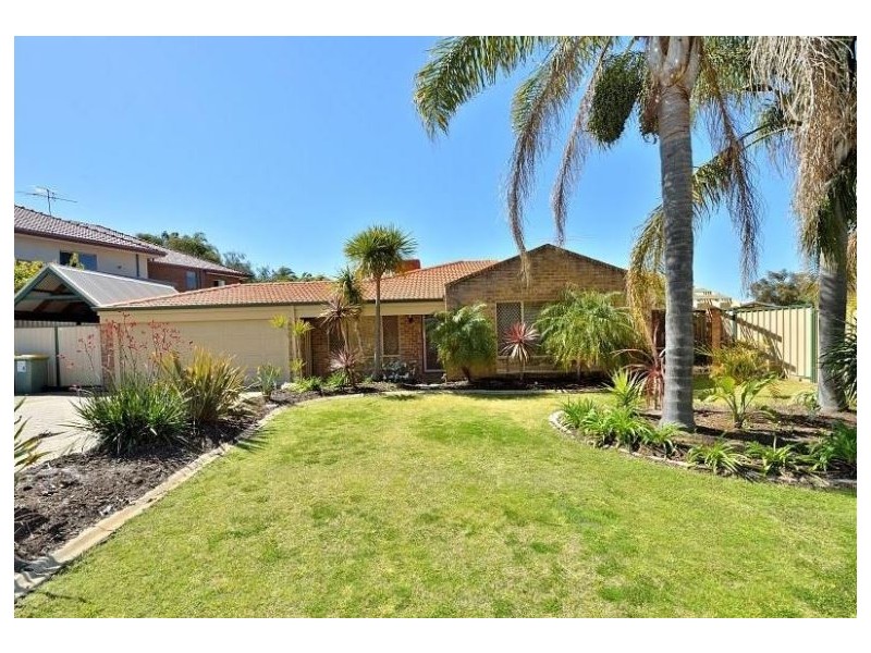 17 Arundel Drive, Halls Head WA 6210