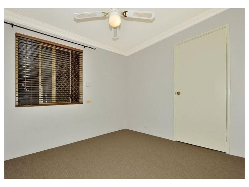 17 Arundel Drive, Halls Head WA 6210