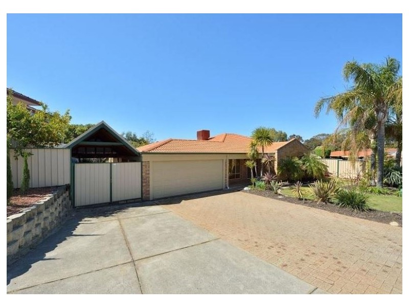 17 Arundel Drive, Halls Head WA 6210