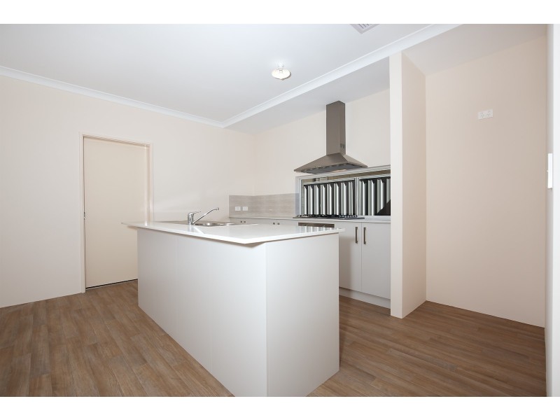 96 Bridgewater Blvde, Erskine WA 6210