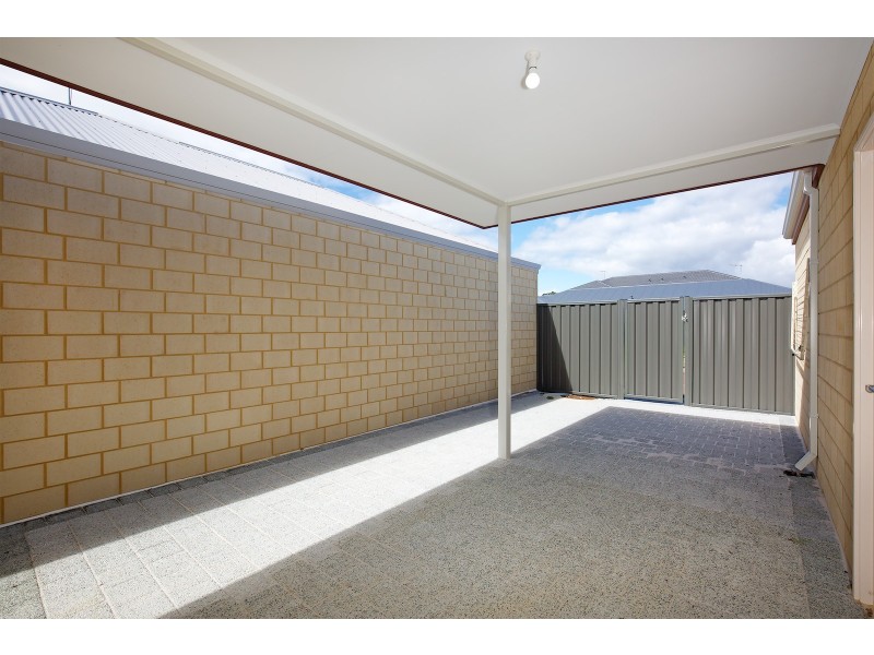 96 Bridgewater Blvde, Erskine WA 6210