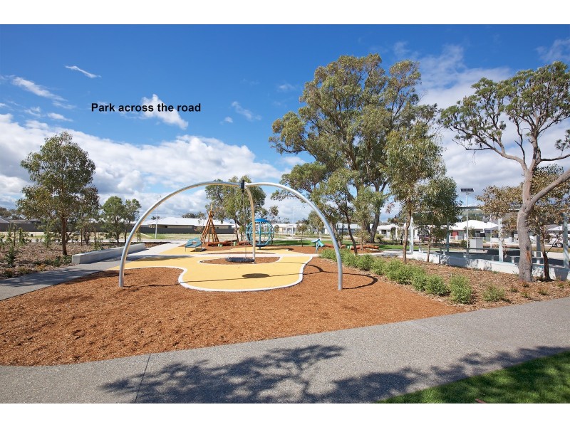 96 Bridgewater Blvde, Erskine WA 6210