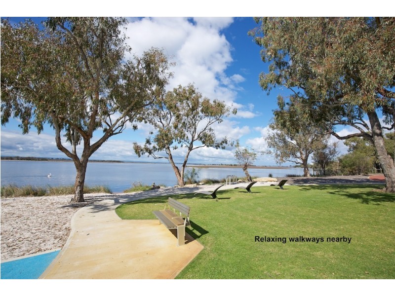 96 Bridgewater Blvde, Erskine WA 6210