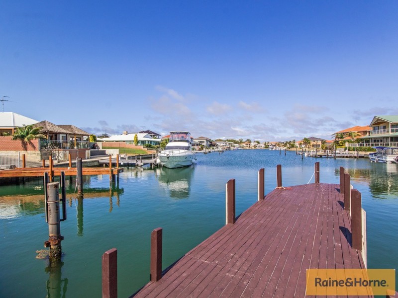 20 PARKWATER COVE, Halls Head WA 6210