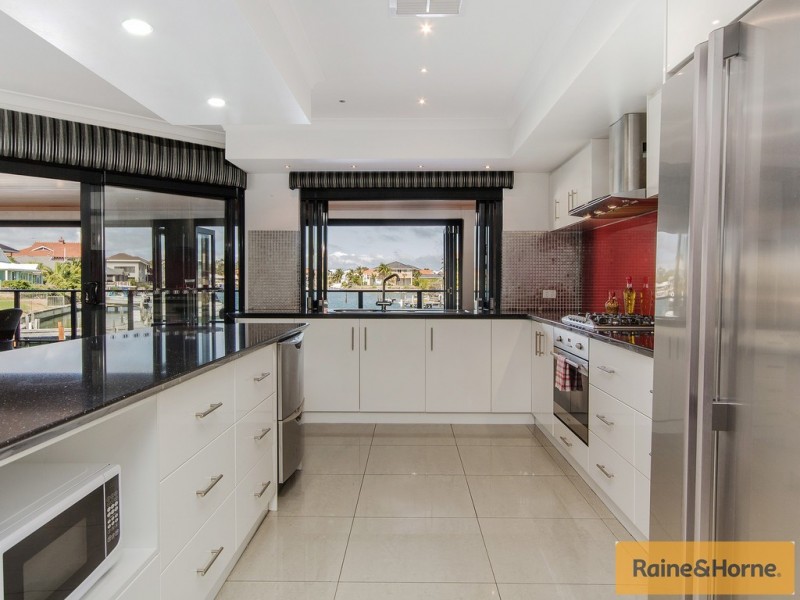 20 PARKWATER COVE, Halls Head WA 6210
