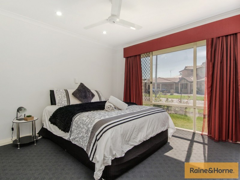 20 PARKWATER COVE, Halls Head WA 6210