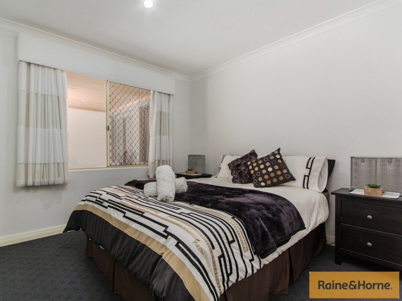 20 PARKWATER COVE, Halls Head WA 6210
