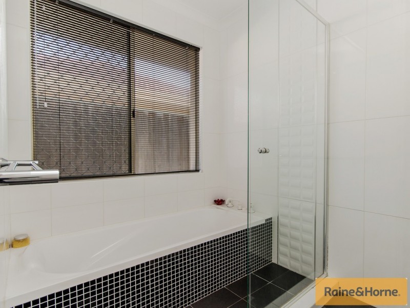 20 PARKWATER COVE, Halls Head WA 6210