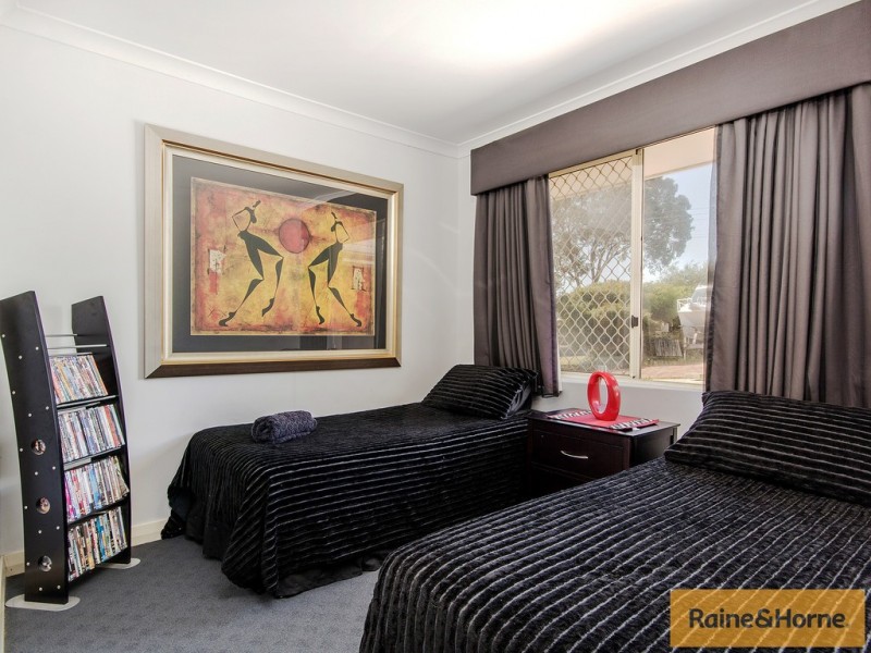 20 PARKWATER COVE, Halls Head WA 6210