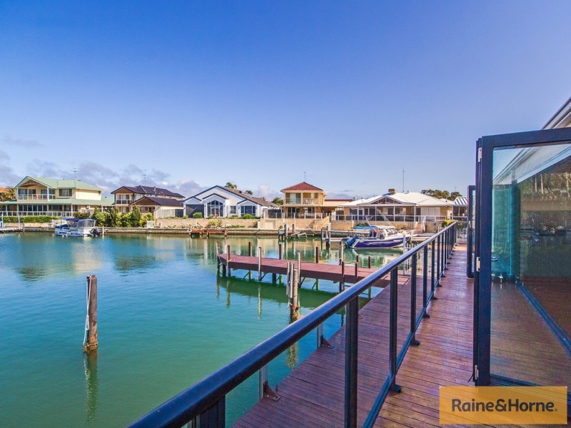 20 PARKWATER COVE, Halls Head WA 6210