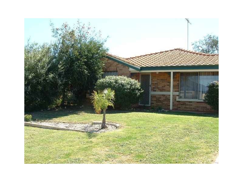 16 Magnolia Rise, Halls Head WA 6210