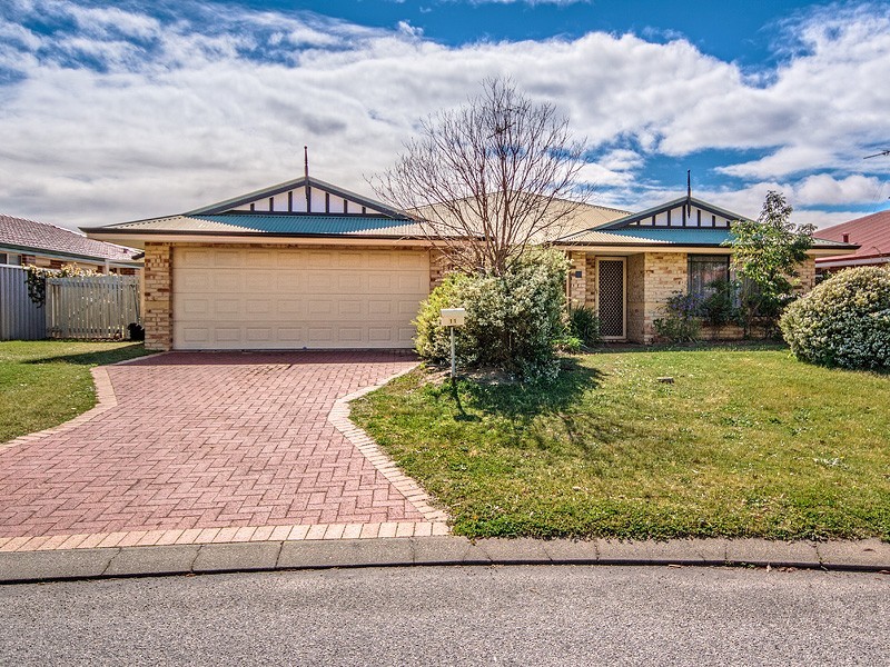 11 Lambrook Mews, Erskine WA 6210