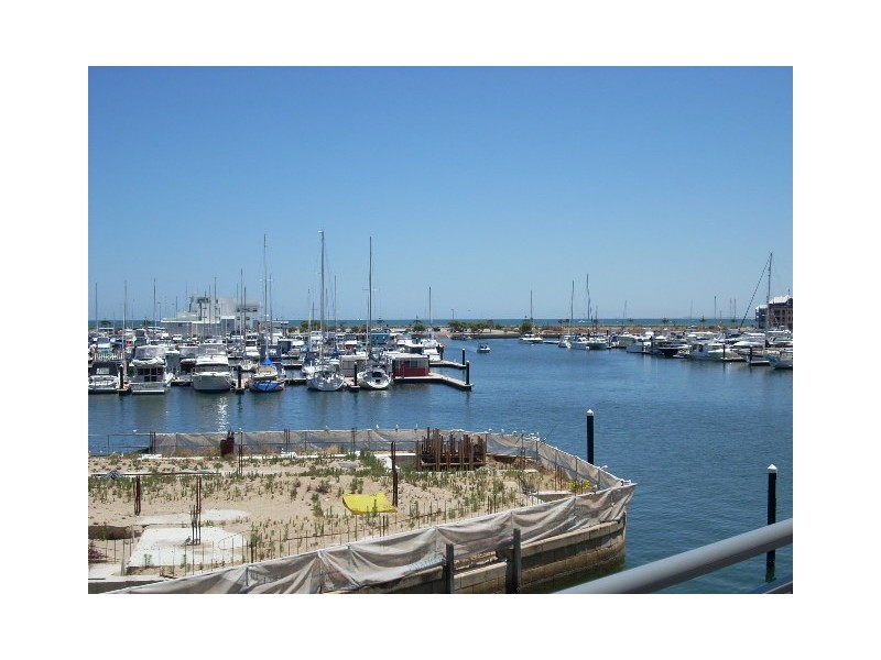 1/12 Cannaregio Square, Mandurah WA 6210