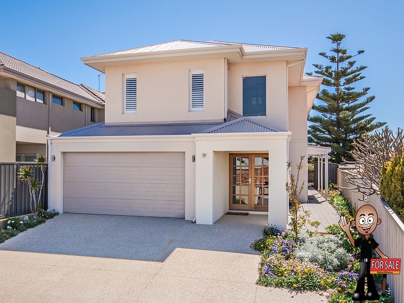 4 CORAL COURT, Halls Head WA 6210