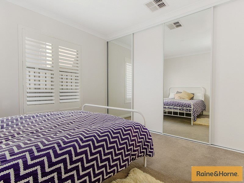 4 CORAL COURT, Halls Head WA 6210