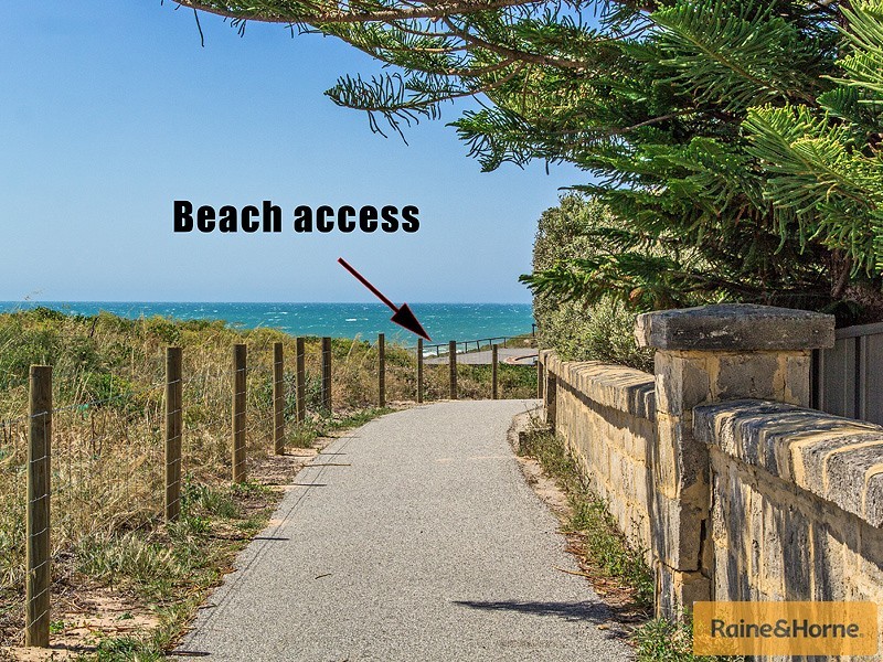 4 CORAL COURT, Halls Head WA 6210