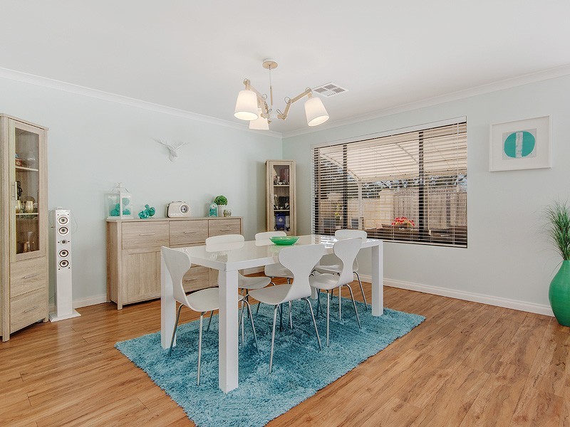 1 Peppertree Close, Wannanup WA 6210