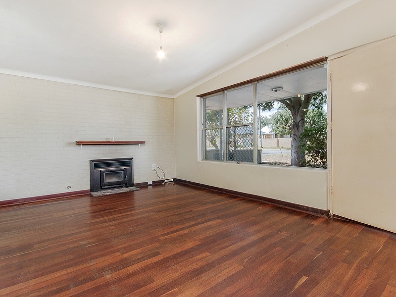 76 Tuckey Street, Mandurah WA 6210