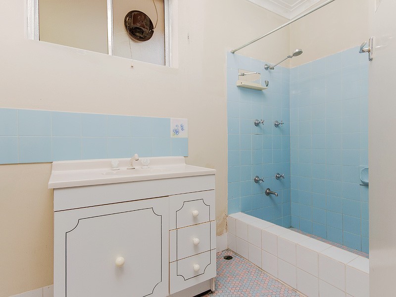 76 Tuckey Street, Mandurah WA 6210