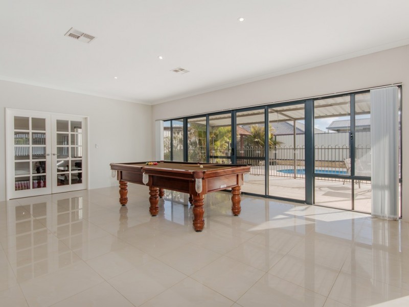 33 Eldorado Loop, Meadow Springs WA 6210