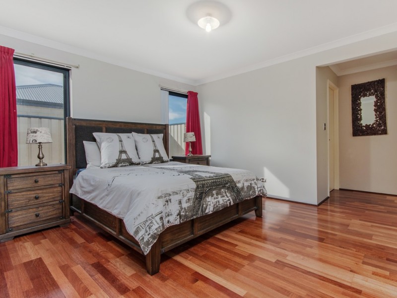 33 Eldorado Loop, Meadow Springs WA 6210