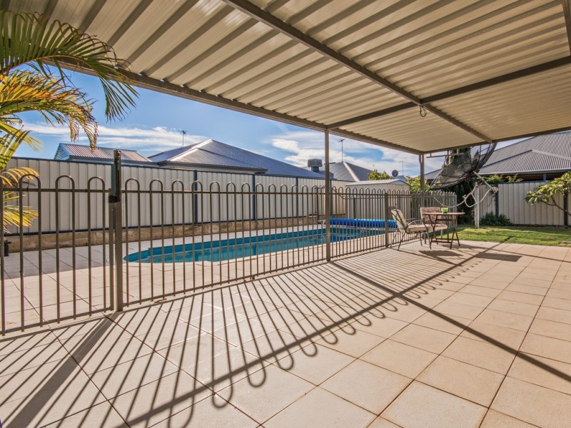 33 Eldorado Loop, Meadow Springs WA 6210